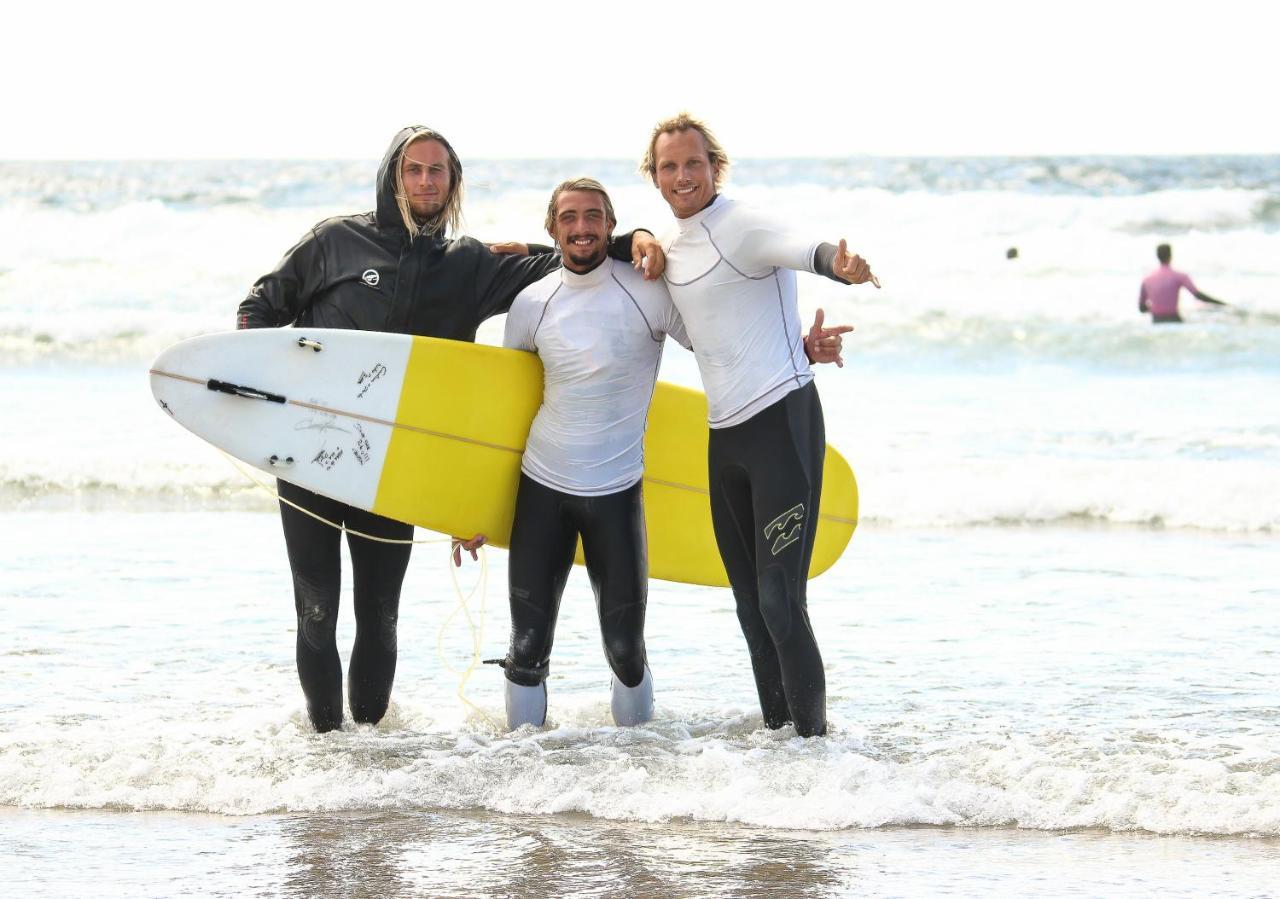 Surfivor Surf Camp Hotel Esmoriz Esterno foto