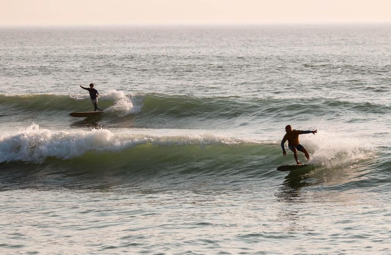 Surfivor Surf Camp Hotel Esmoriz Esterno foto