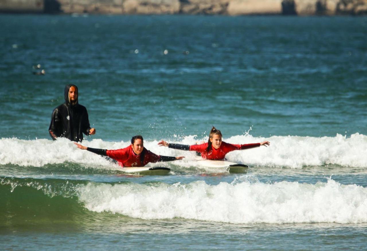 Surfivor Surf Camp Hotel Esmoriz Esterno foto