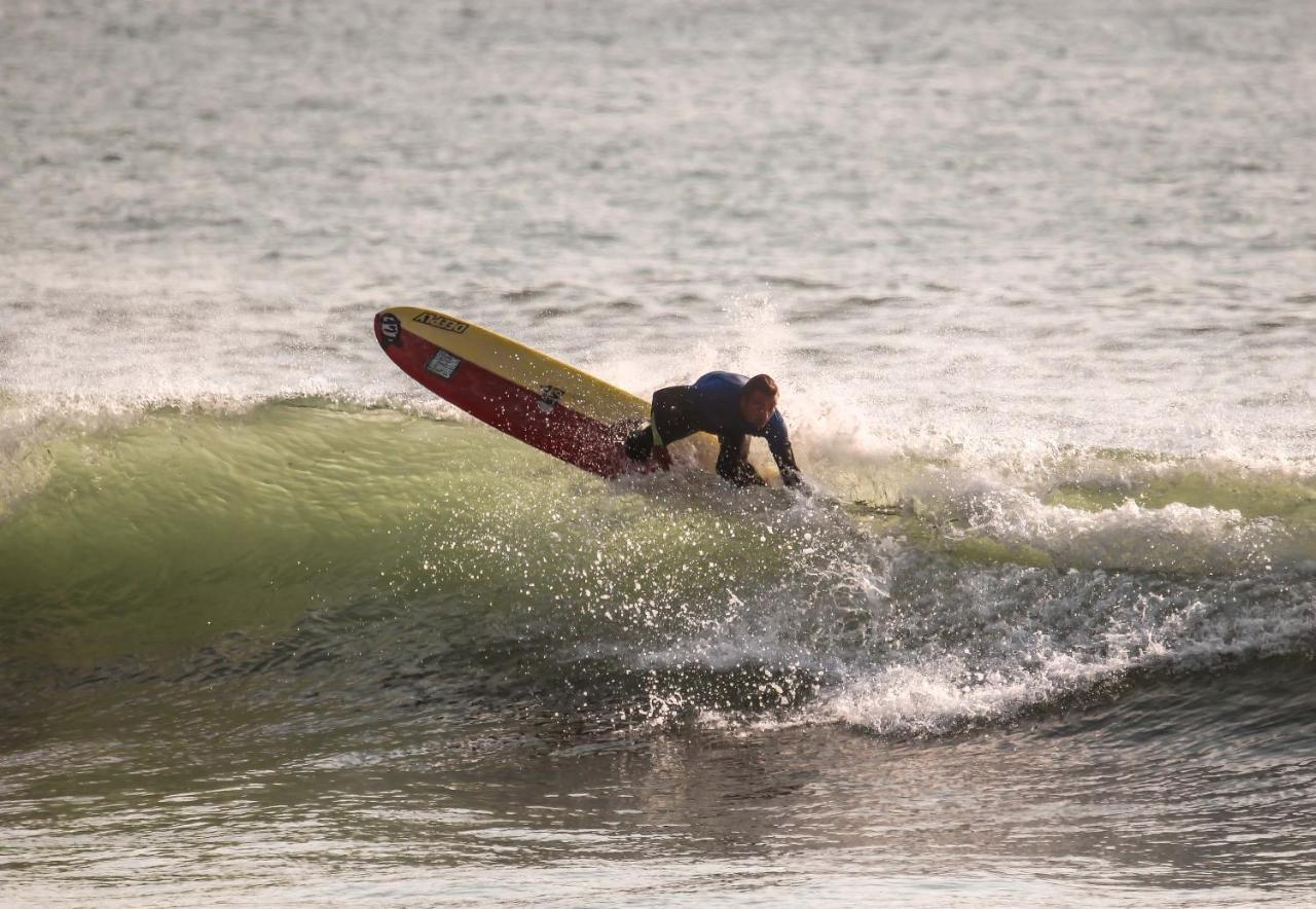 Surfivor Surf Camp Hotel Esmoriz Esterno foto
