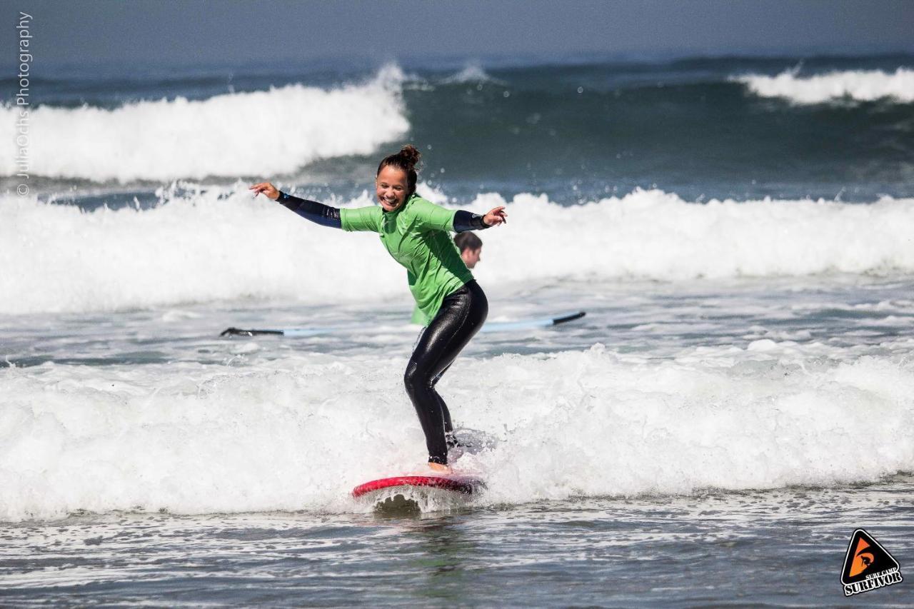 Surfivor Surf Camp Hotel Esmoriz Esterno foto